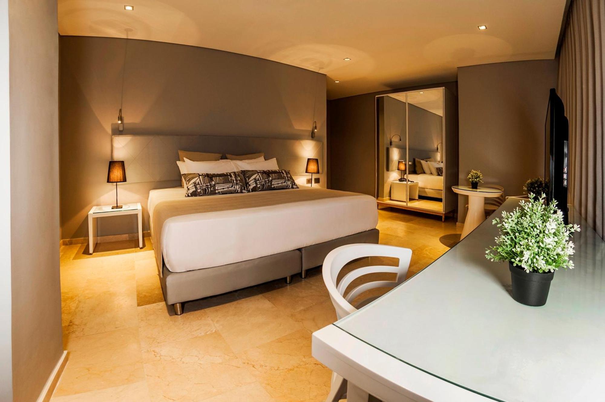 Hotel Oz