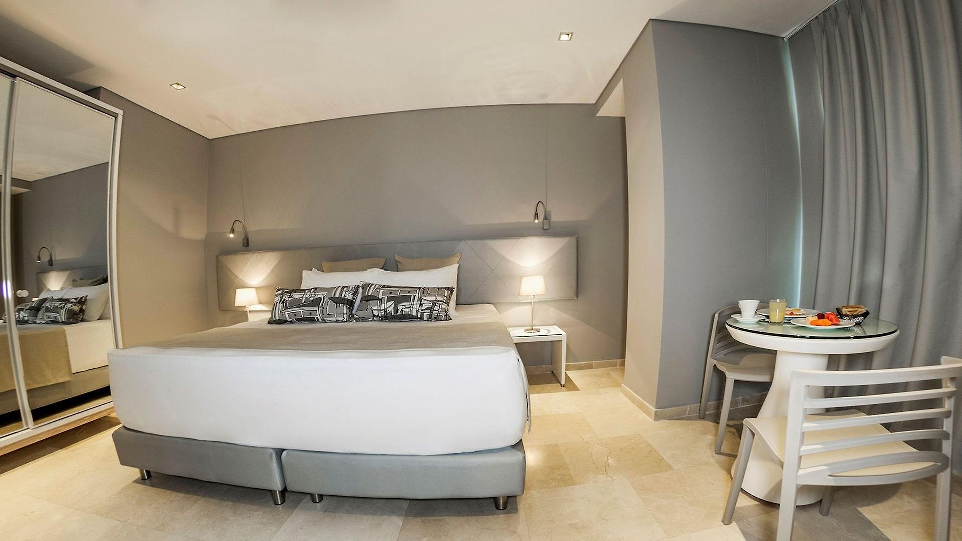 Oz Grand 4* Cartagena
