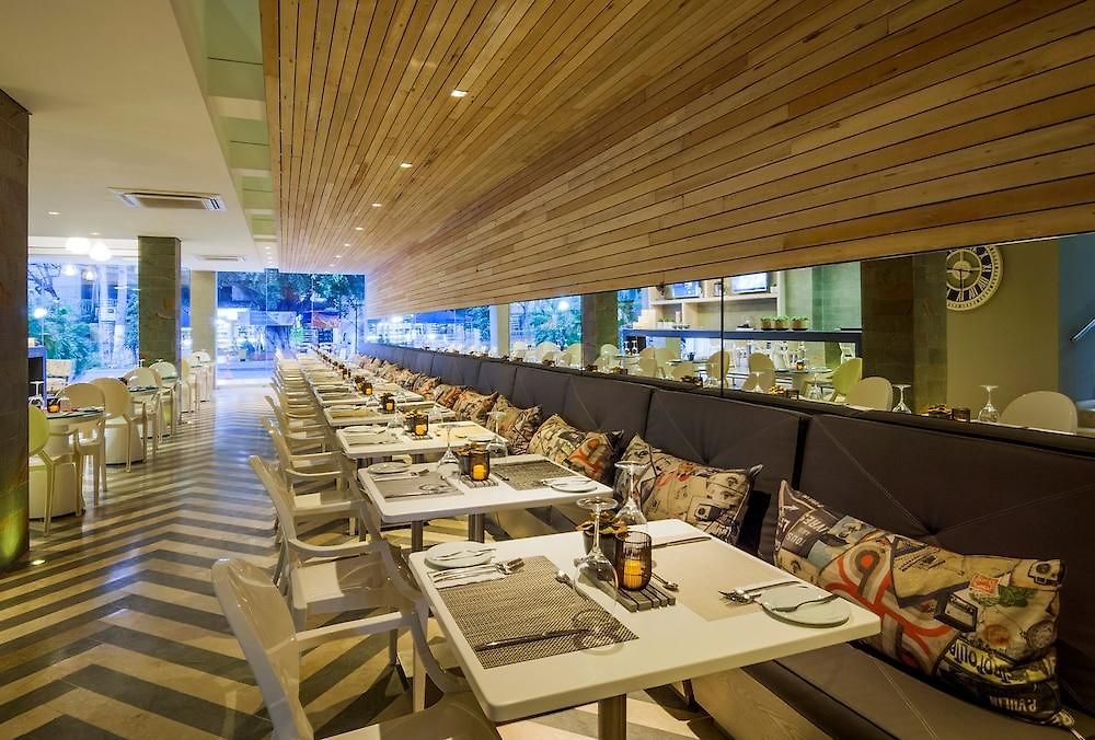 Oz Grand 4* Cartagena