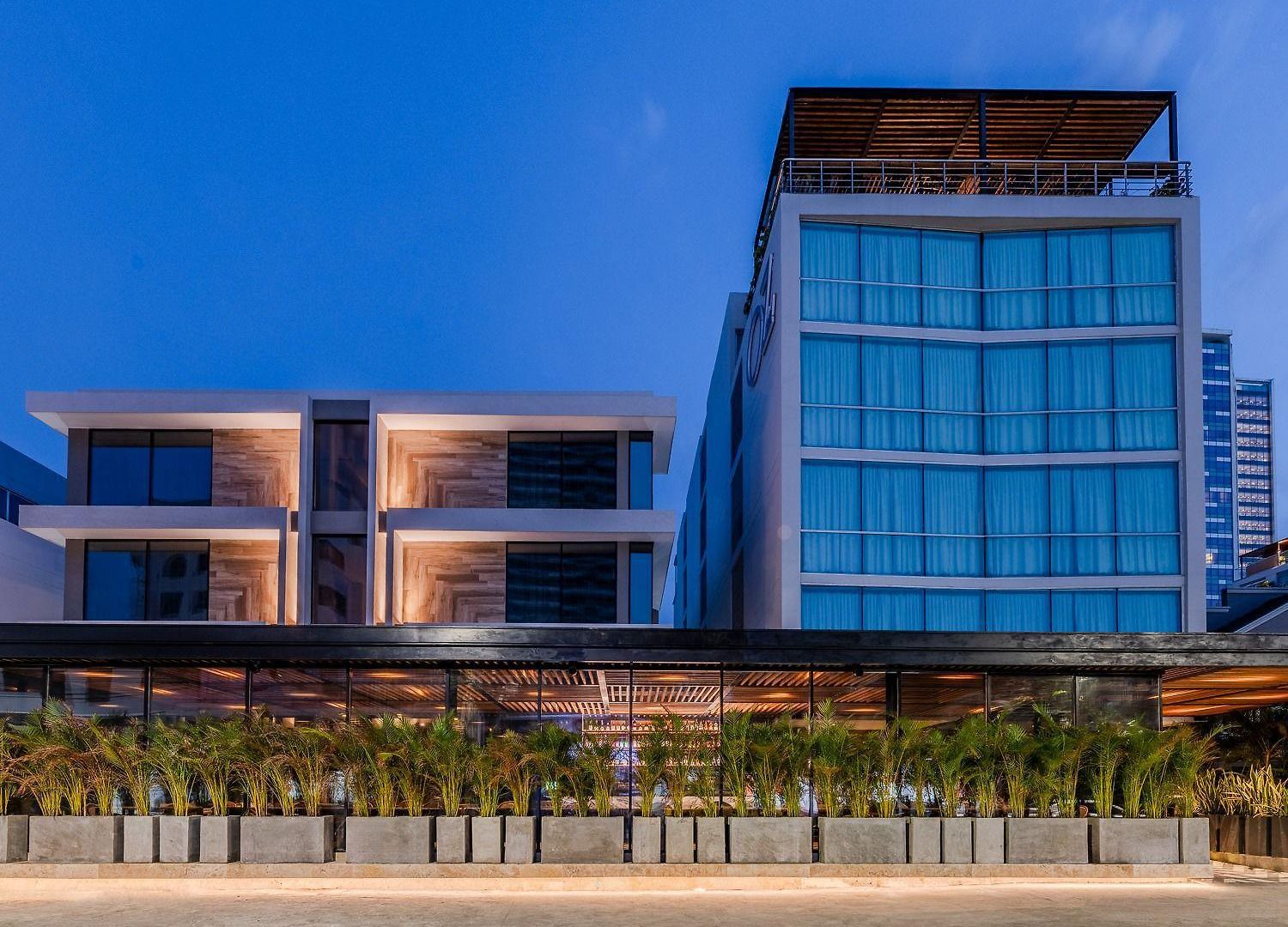 Oz Grand Hotel