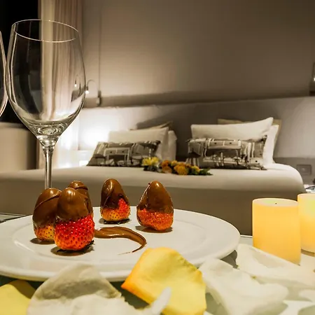 Hotel Oz Grand