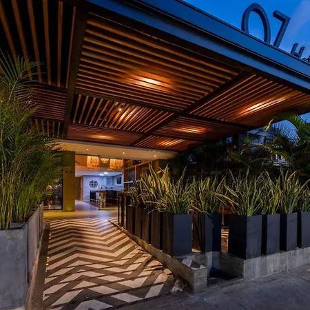 Oz Grand Hotel