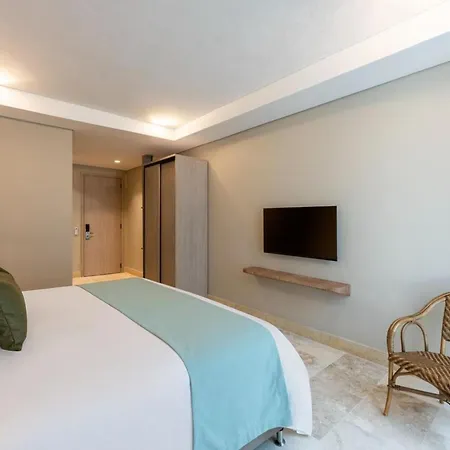 Hotel Oz Grand 4*