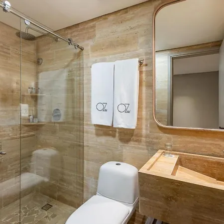 Oz Grand Hotel 4*