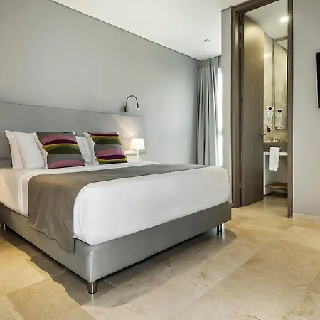 Oz Grand Hotel