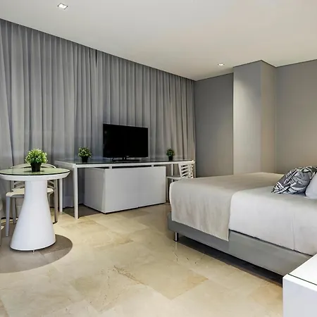 Oz Grand 4* Cartagena